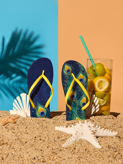 flip-flops-peacock-feathers-59/591957a091b9a82a81522246ee9693ccbe48b56c