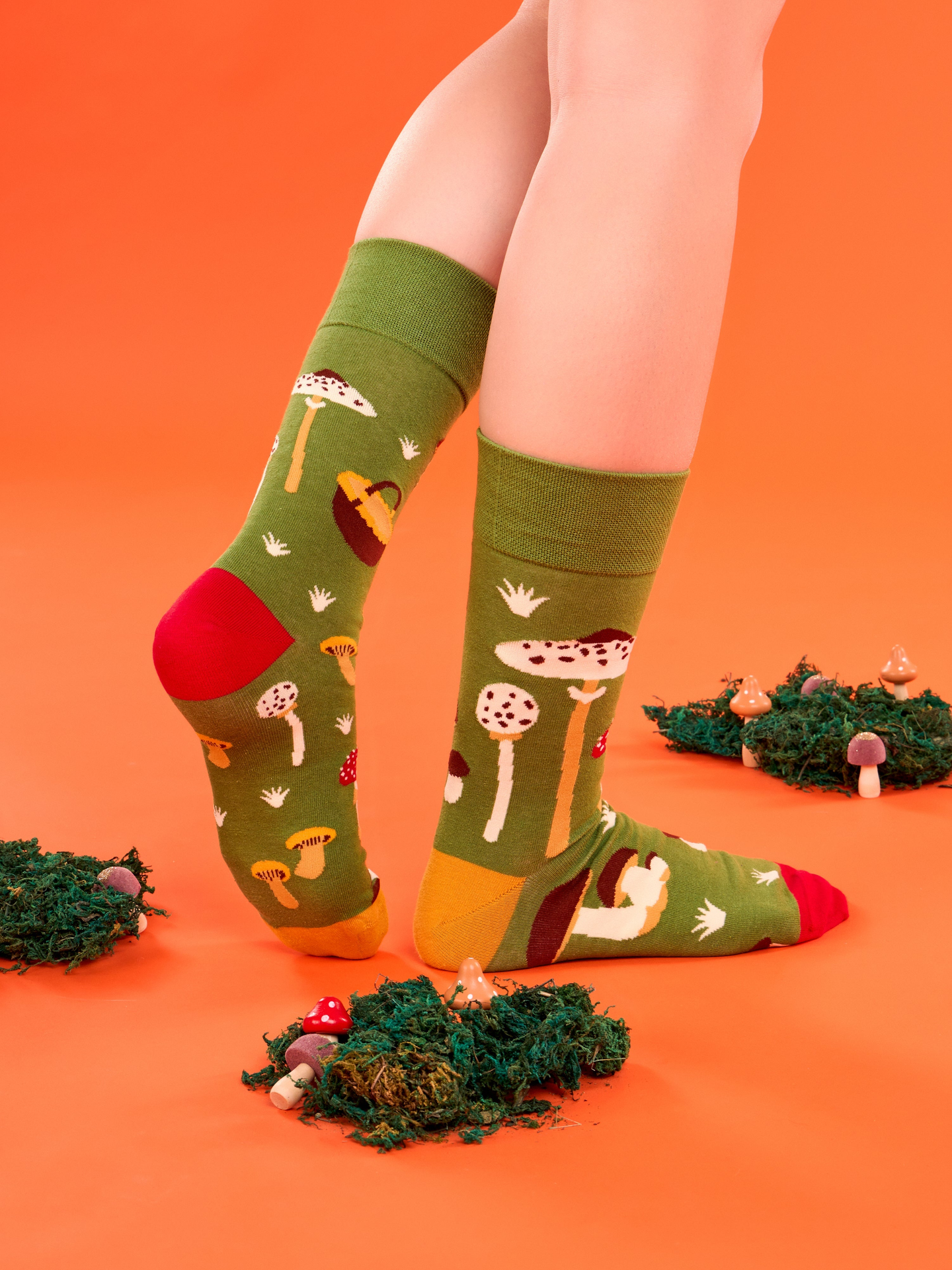 regular-socks-mushroom-hunting-18/18384af38593a8a6ed1ea2d177f137c76e2b60ea