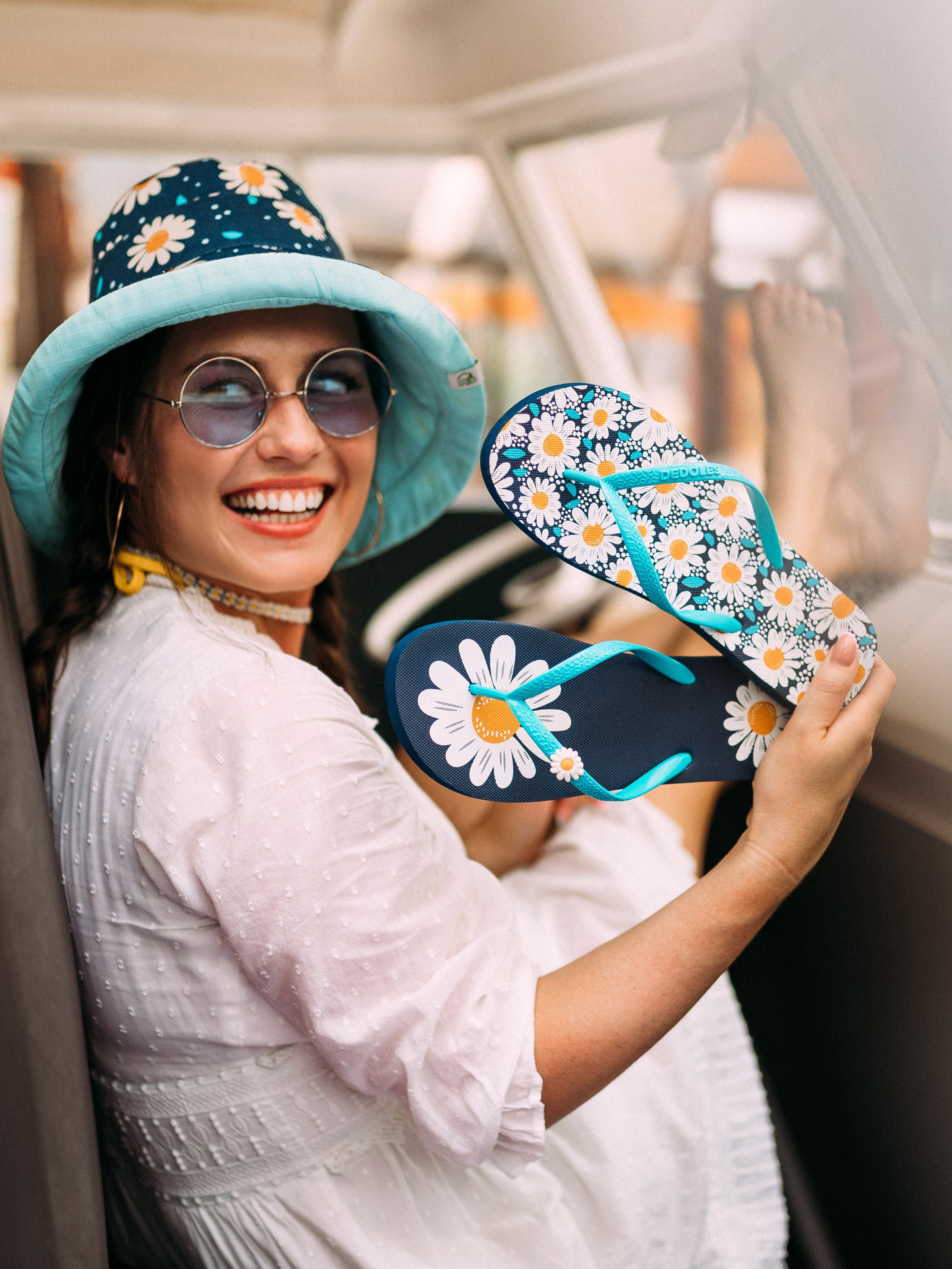 womens-bucket-hat-daisy-blossom-3b/3be5d6e93c8945311d5e1c78936f702c5cab7b02