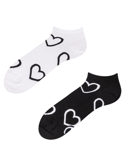 ankle-socks-black-white-hearts-fb/fb272e3dec7dc50d9de0247d43c77ff21fdfb360